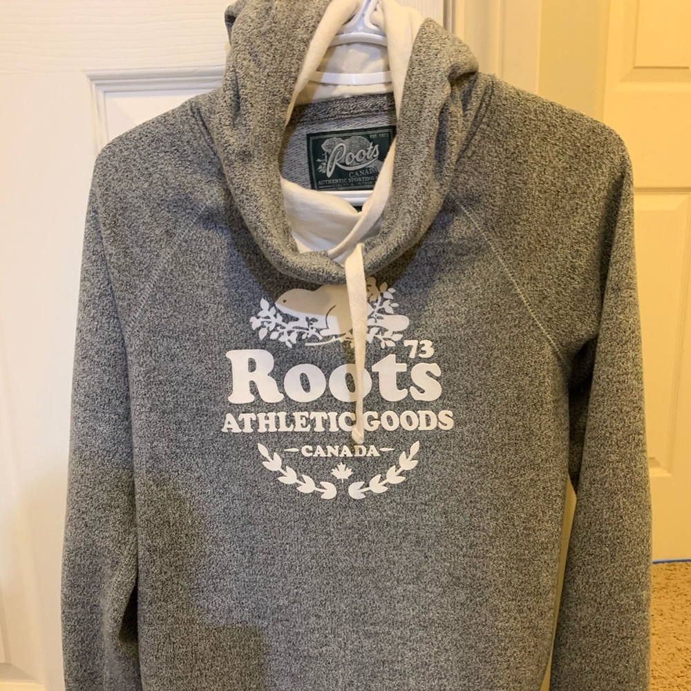 Roots sweater